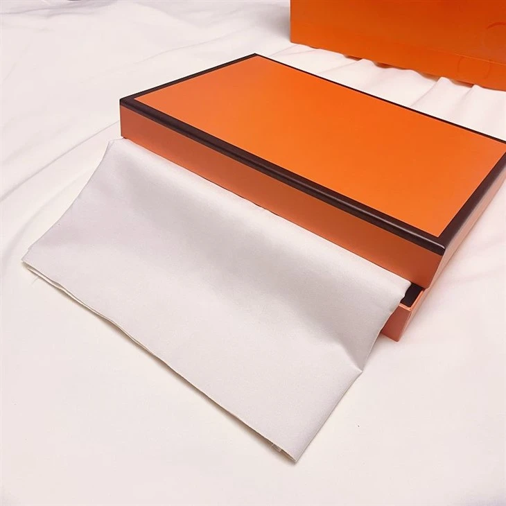 Spun Silk Poplin Spun Silk Poplin